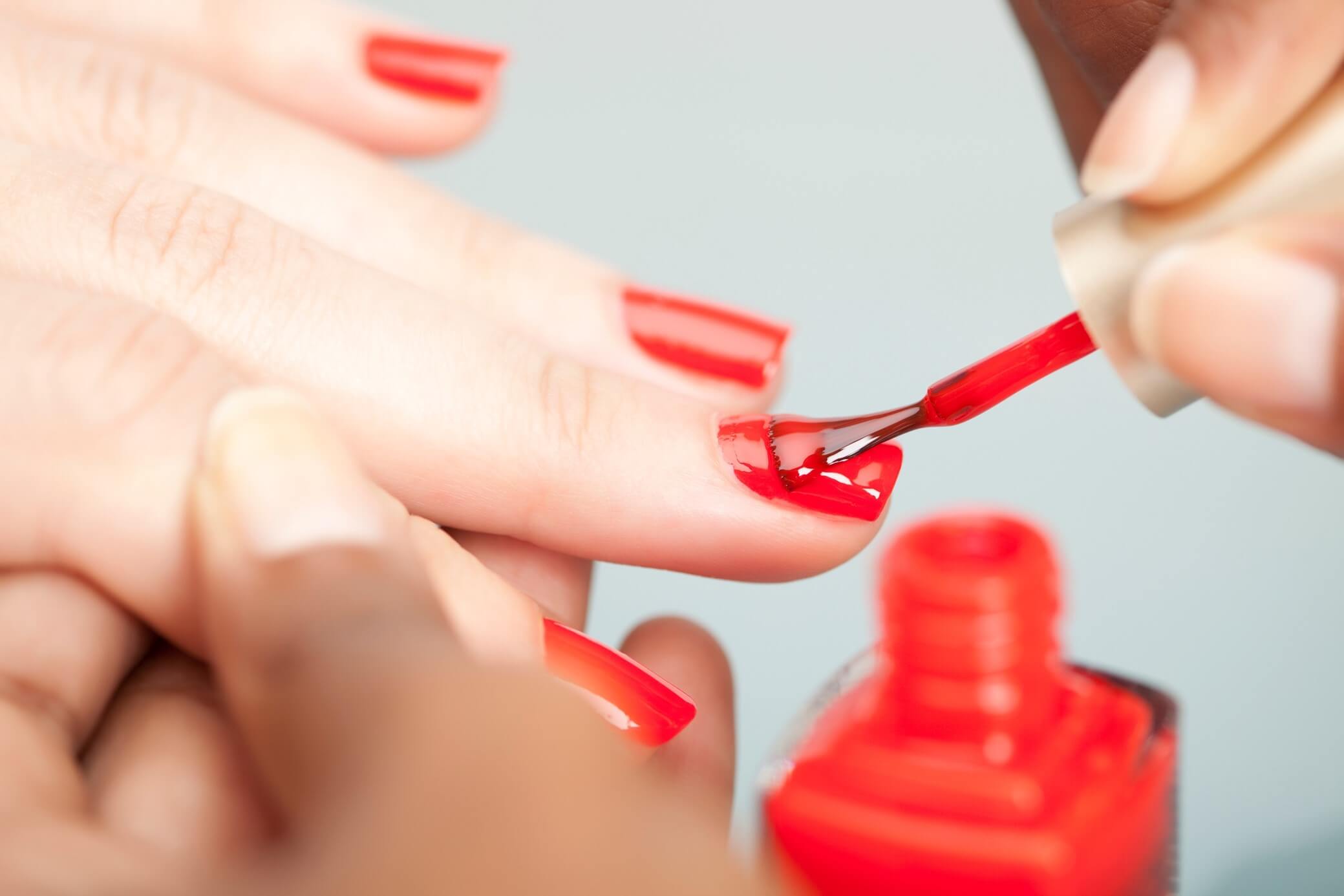 Veszélyesek a műköröm alapanyagok az egészségre?